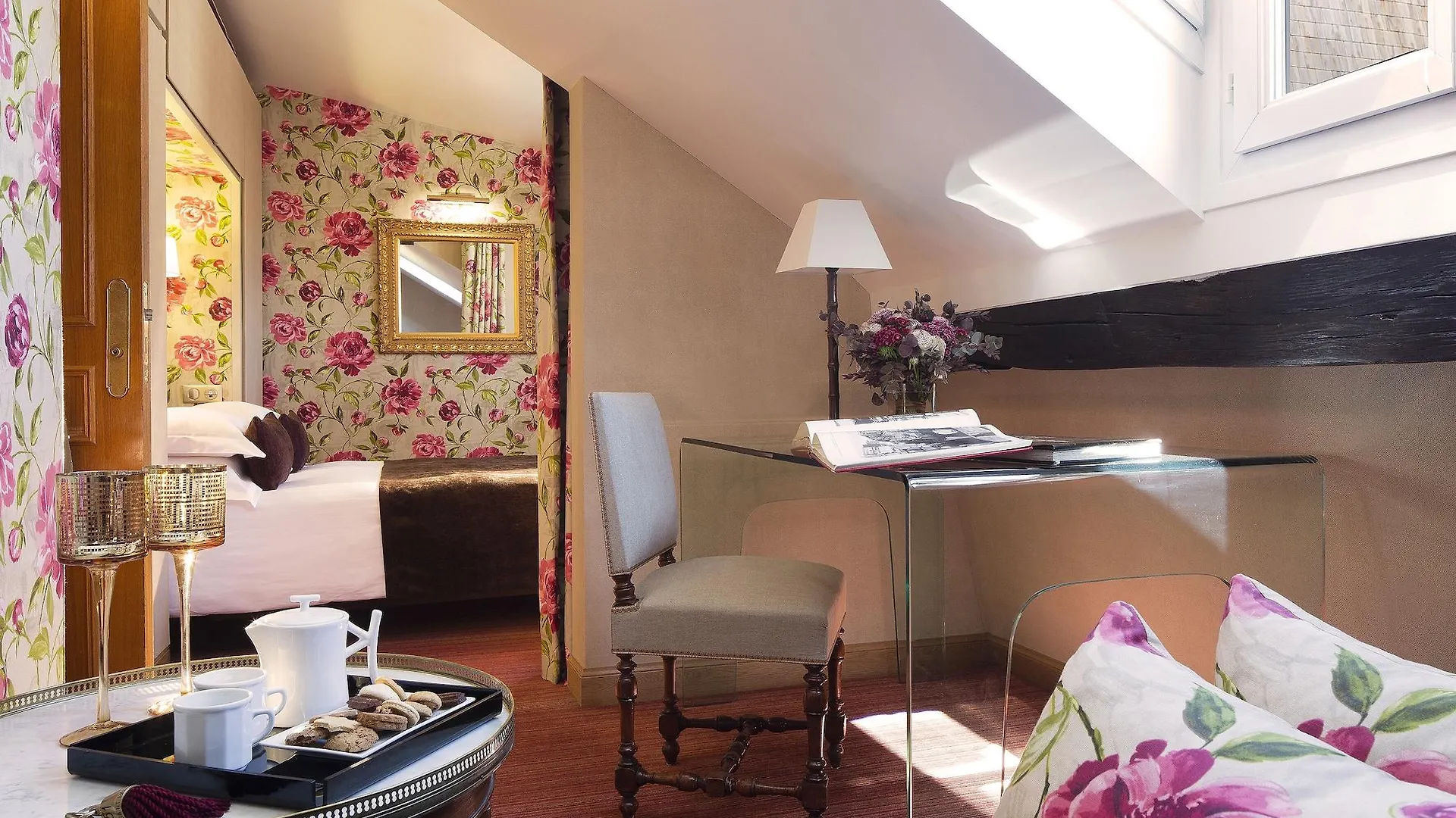 Saint-paul Rive-gauche Hotel 4*